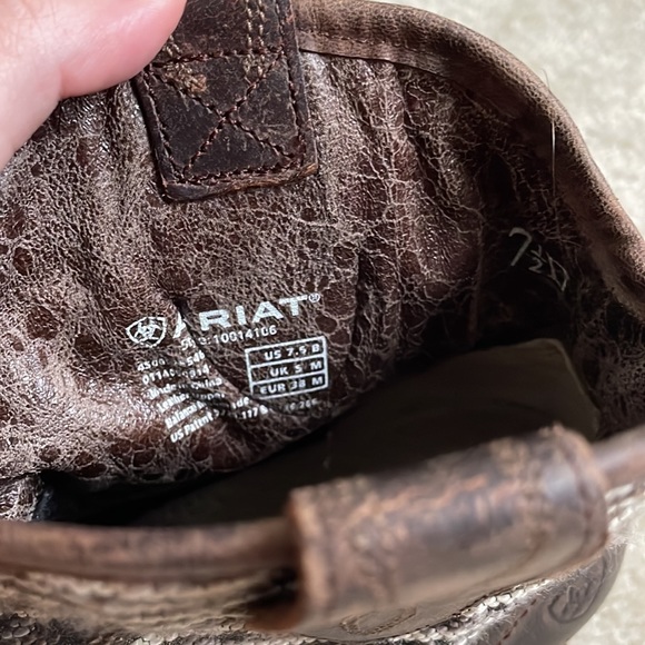 Ariat Low Tribal Print Cowboy Boots - Picture 5 of 5